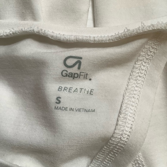 Gapfit Breathe White Breathable  Light Weight Shirt - Picture 6 of 6